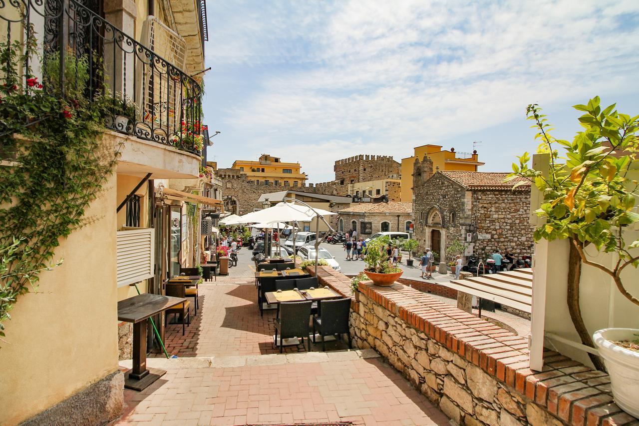 Sunny Experience Taormina